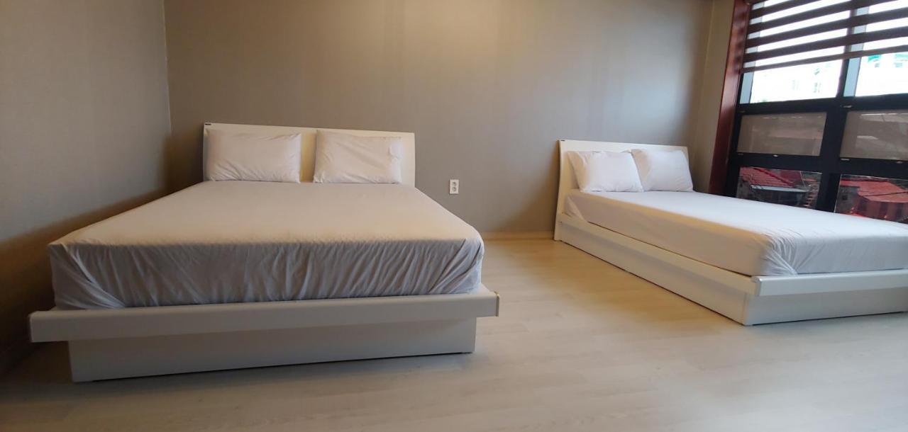 White Windmill Guesthouse Mokpo Esterno foto